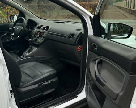 Білий Форд Куга, об'ємом двигуна 2 л та пробігом 174 тис. км за 10500 $, фото 23 на Automoto.ua