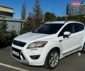 Белый Форд Куга, объемом двигателя 2 л и пробегом 289 тыс. км за 10800 $, фото 1 на Automoto.ua