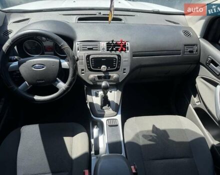 Белый Форд Куга, объемом двигателя 2.5 л и пробегом 136 тыс. км за 10500 $, фото 17 на Automoto.ua