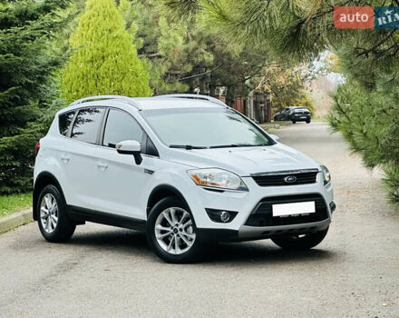 Белый Форд Куга, объемом двигателя 2 л и пробегом 117 тыс. км за 12350 $, фото 20 на Automoto.ua