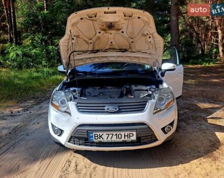Белый Форд Куга, объемом двигателя 2 л и пробегом 210 тыс. км за 11000 $, фото 10 на Automoto.ua