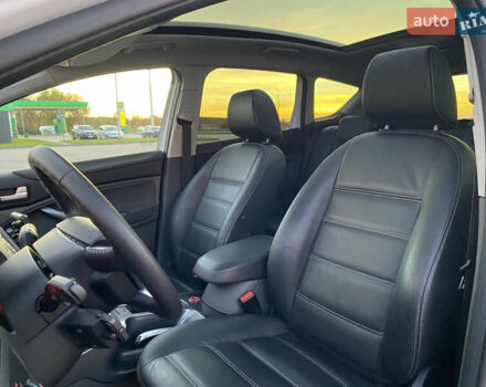 Форд Куга 2011 в Радивилове на Automoto.ua Белый Форд Куга, объемом двигателя 2 л и пробегом 257 тыс. км за 9950 $, фото 24 на Automoto.ua