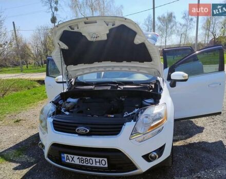 Білий Форд Куга, об'ємом двигуна 2 л та пробігом 173 тис. км за 9000 $, фото 15 на Automoto.ua