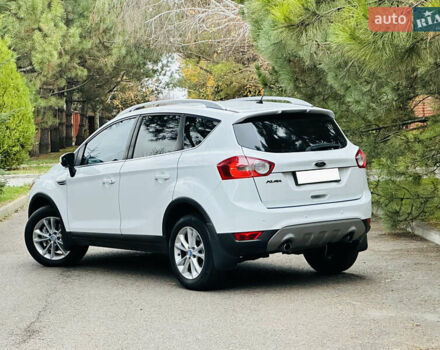 Белый Форд Куга, объемом двигателя 2 л и пробегом 117 тыс. км за 12350 $, фото 21 на Automoto.ua