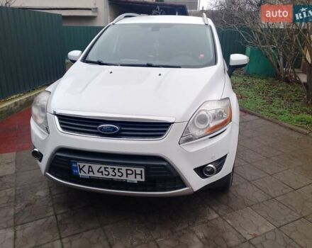 Белый Форд Куга, объемом двигателя 2.5 л и пробегом 205 тыс. км за 10499 $, фото 1 на Automoto.ua