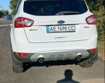 Білий Форд Куга, об'ємом двигуна 2 л та пробігом 112 тис. км за 11500 $, фото 4 на Automoto.ua