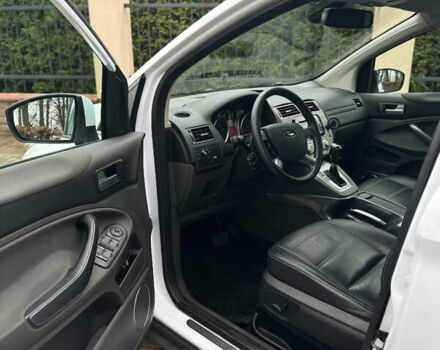 Білий Форд Куга, об'ємом двигуна 2 л та пробігом 174 тис. км за 10500 $, фото 20 на Automoto.ua