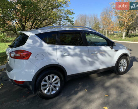 Білий Форд Куга, об'ємом двигуна 2 л та пробігом 200 тис. км за 12500 $, фото 5 на Automoto.ua