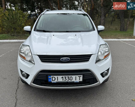 Форд Куга 2011 в Киеве на Automoto.ua Белый Форд Куга, объемом двигателя 2 л и пробегом 230 тыс. км за 9800 $, фото 5 на Automoto.ua