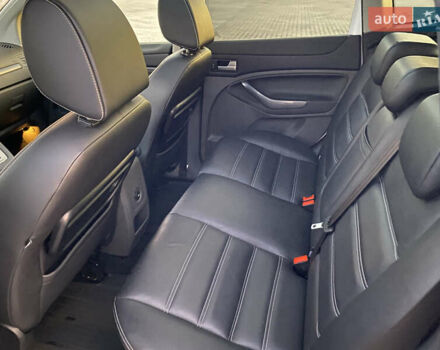 Форд Куга 2011 в Радивилове на Automoto.ua Белый Форд Куга, объемом двигателя 2 л и пробегом 257 тыс. км за 9950 $, фото 44 на Automoto.ua