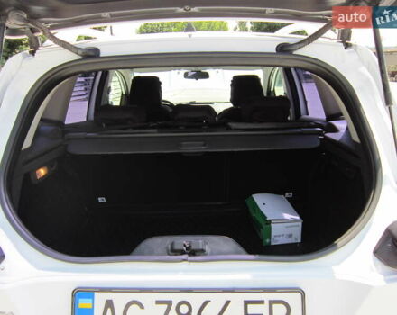 Белый Форд Куга, объемом двигателя 2 л и пробегом 194 тыс. км за 9750 $, фото 19 на Automoto.ua