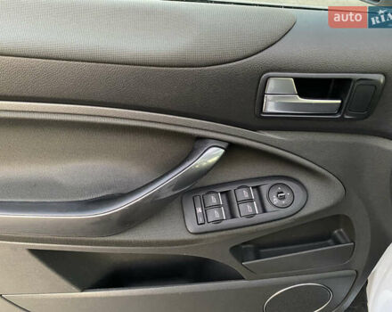 Форд Куга 2011 в Радивилове на Automoto.ua Белый Форд Куга, объемом двигателя 2 л и пробегом 257 тыс. км за 9950 $, фото 23 на Automoto.ua