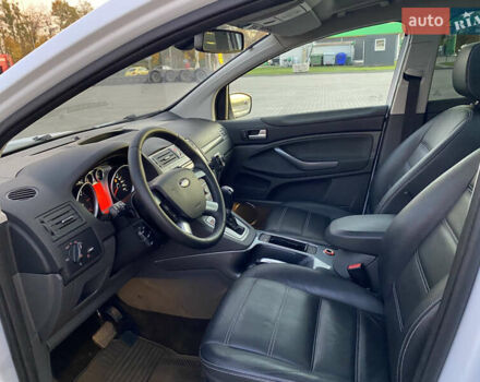 Форд Куга 2011 в Радивилове на Automoto.ua Белый Форд Куга, объемом двигателя 2 л и пробегом 257 тыс. км за 9950 $, фото 25 на Automoto.ua