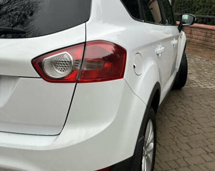 Білий Форд Куга, об'ємом двигуна 2 л та пробігом 174 тис. км за 10500 $, фото 9 на Automoto.ua