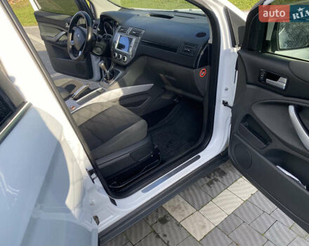 Форд Куга 2011 в Стрые на Automoto.ua Белый Форд Куга, объемом двигателя 2 л и пробегом 282 тыс. км за 11300 $, фото 14 на Automoto.ua