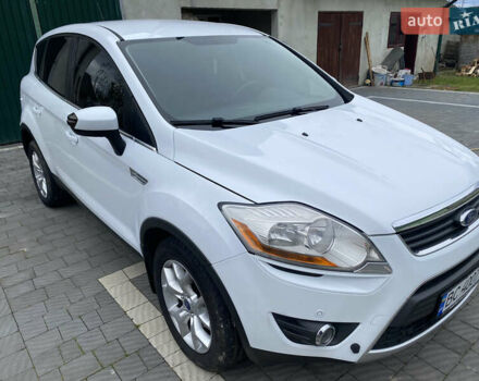 Форд Куга 2011 в Стрые на Automoto.ua Белый Форд Куга, объемом двигателя 2 л и пробегом 282 тыс. км за 11300 $, фото 12 на Automoto.ua