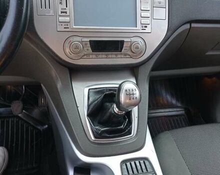 Білий Форд Куга, об'ємом двигуна 2 л та пробігом 270 тис. км за 10200 $, фото 9 на Automoto.ua