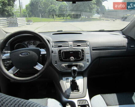 Белый Форд Куга, объемом двигателя 2 л и пробегом 194 тыс. км за 9750 $, фото 31 на Automoto.ua