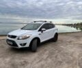 Белый Форд Куга, объемом двигателя 2 л и пробегом 124 тыс. км за 12548 $, фото 1 на Automoto.ua