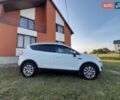 Белый Форд Куга, объемом двигателя 2 л и пробегом 165 тыс. км за 10900 $, фото 3 на Automoto.ua