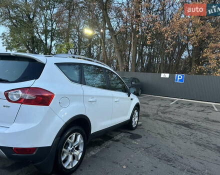 Белый Форд Куга, объемом двигателя 2.52 л и пробегом 183 тыс. км за 9700 $, фото 5 на Automoto.ua