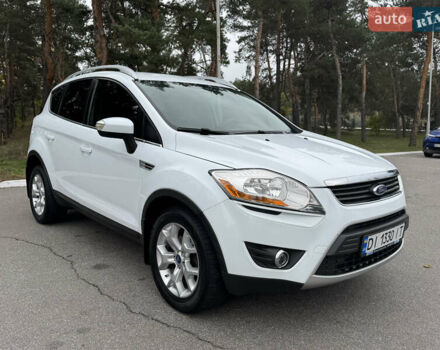 Форд Куга 2011 в Киеве на Automoto.ua Белый Форд Куга, объемом двигателя 2 л и пробегом 230 тыс. км за 9800 $, фото 10 на Automoto.ua
