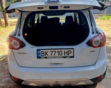 Белый Форд Куга, объемом двигателя 2 л и пробегом 210 тыс. км за 11000 $, фото 9 на Automoto.ua