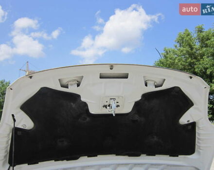 Белый Форд Куга, объемом двигателя 2 л и пробегом 194 тыс. км за 9750 $, фото 17 на Automoto.ua