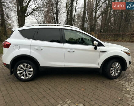 Білий Форд Куга, об'ємом двигуна 2 л та пробігом 174 тис. км за 10500 $, фото 5 на Automoto.ua
