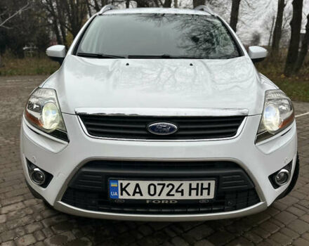 Білий Форд Куга, об'ємом двигуна 2 л та пробігом 174 тис. км за 10500 $, фото 4 на Automoto.ua