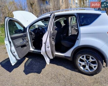 Білий Форд Куга, об'ємом двигуна 2 л та пробігом 173 тис. км за 9000 $, фото 10 на Automoto.ua