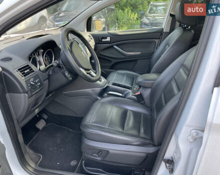 Форд Куга 2011 в Львове на Automoto.ua Белый Форд Куга, объемом двигателя 0 л и пробегом 158 тыс. км за 9300 $, фото 4 на Automoto.ua