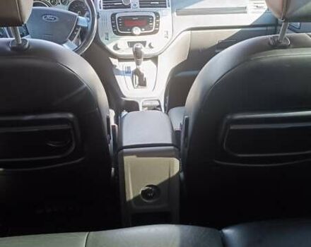 Белый Форд Куга, объемом двигателя 2 л и пробегом 145 тыс. км за 12000 $, фото 5 на Automoto.ua