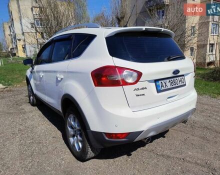Білий Форд Куга, об'ємом двигуна 2 л та пробігом 173 тис. км за 9000 $, фото 7 на Automoto.ua