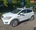 Белый Форд Куга, объемом двигателя 2.52 л и пробегом 225 тыс. км за 10500 $, фото 1 на Automoto.ua
