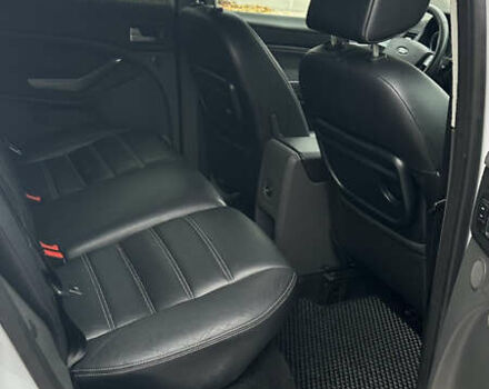 Білий Форд Куга, об'ємом двигуна 2 л та пробігом 174 тис. км за 10500 $, фото 24 на Automoto.ua