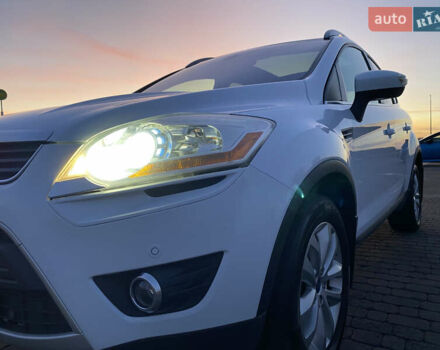 Форд Куга 2011 в Радивилове на Automoto.ua Белый Форд Куга, объемом двигателя 2 л и пробегом 257 тыс. км за 9950 $, фото 53 на Automoto.ua