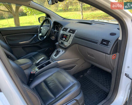 Білий Форд Куга, об'ємом двигуна 2 л та пробігом 200 тис. км за 12500 $, фото 16 на Automoto.ua