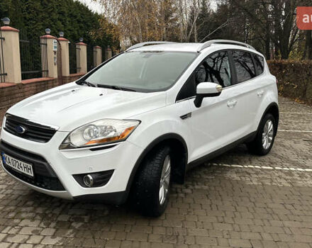 Білий Форд Куга, об'ємом двигуна 2 л та пробігом 174 тис. км за 10500 $, фото 1 на Automoto.ua