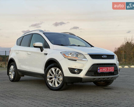 Форд Куга 2011 в Радивилове на Automoto.ua Белый Форд Куга, объемом двигателя 2 л и пробегом 257 тыс. км за 9950 $, фото 12 на Automoto.ua
