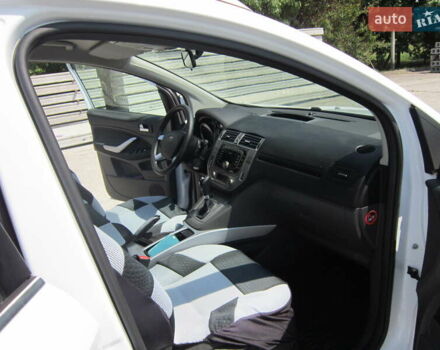 Белый Форд Куга, объемом двигателя 2 л и пробегом 194 тыс. км за 9750 $, фото 26 на Automoto.ua