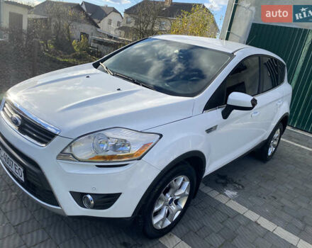 Форд Куга 2011 в Стрые на Automoto.ua Белый Форд Куга, объемом двигателя 2 л и пробегом 282 тыс. км за 11300 $, фото 20 на Automoto.ua