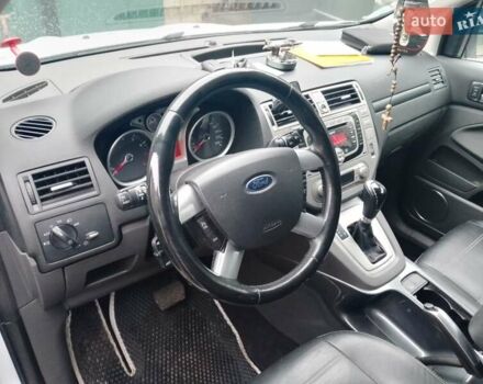 Белый Форд Куга, объемом двигателя 2.5 л и пробегом 205 тыс. км за 10499 $, фото 6 на Automoto.ua
