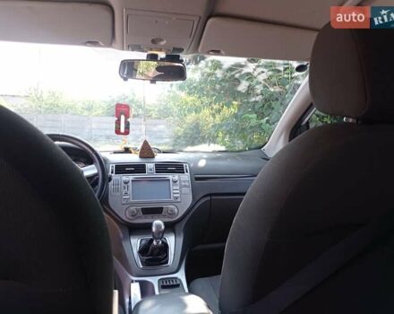 Білий Форд Куга, об'ємом двигуна 2 л та пробігом 270 тис. км за 10200 $, фото 3 на Automoto.ua