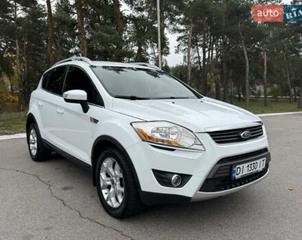 Форд Куга 2011 в Киеве на Automoto.ua Белый Форд Куга, объемом двигателя 2 л и пробегом 230 тыс. км за 9800 $, фото 12 на Automoto.ua