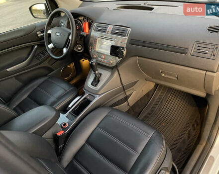 Форд Куга 2011 в Радивилове на Automoto.ua Белый Форд Куга, объемом двигателя 2 л и пробегом 257 тыс. км за 9950 $, фото 4 на Automoto.ua