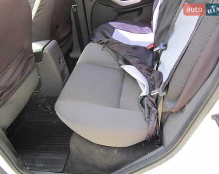 Белый Форд Куга, объемом двигателя 2 л и пробегом 194 тыс. км за 9750 $, фото 29 на Automoto.ua