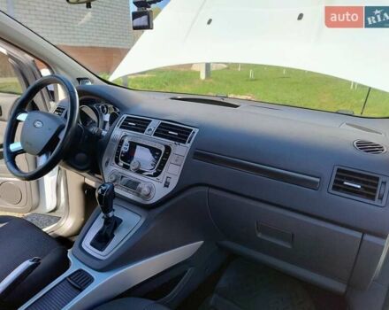 Білий Форд Куга, об'ємом двигуна 2 л та пробігом 173 тис. км за 9000 $, фото 18 на Automoto.ua
