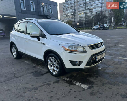 Белый Форд Куга, объемом двигателя 2.52 л и пробегом 183 тыс. км за 9700 $, фото 4 на Automoto.ua