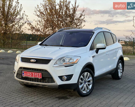 Форд Куга 2011 в Радивилове на Automoto.ua Белый Форд Куга, объемом двигателя 2 л и пробегом 257 тыс. км за 9950 $, фото 6 на Automoto.ua